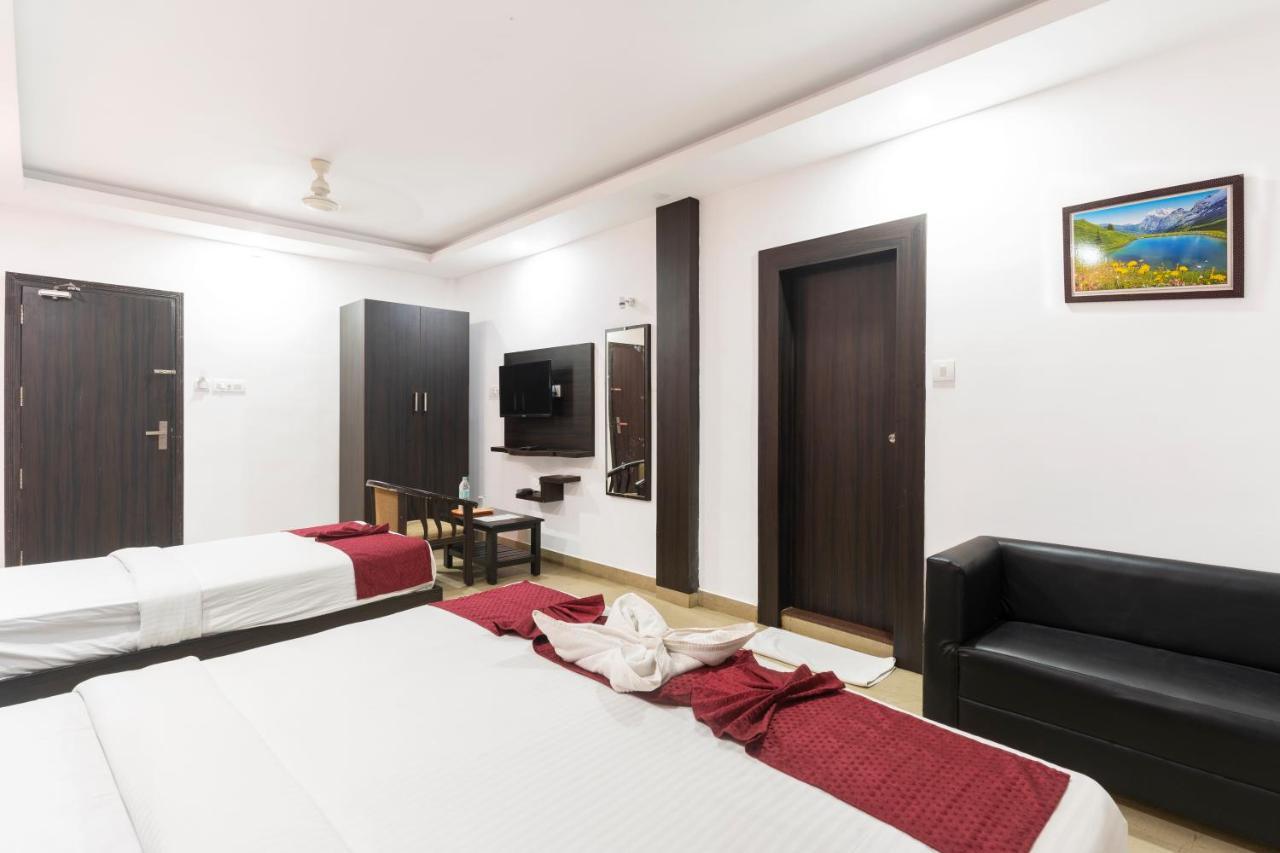 Hotel Kochi Crown Exterior foto